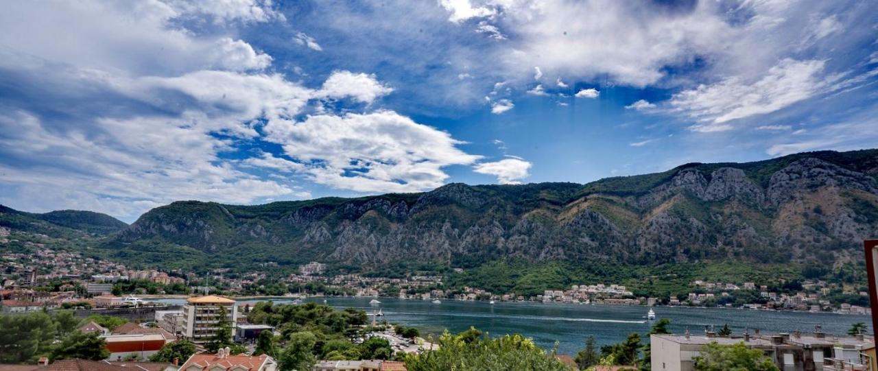 Albatros Apartment Kotor Exterior photo